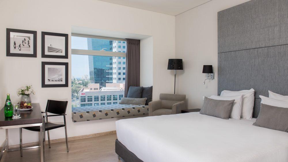 Benjamin Business Hotel Herzliya Exterior photo