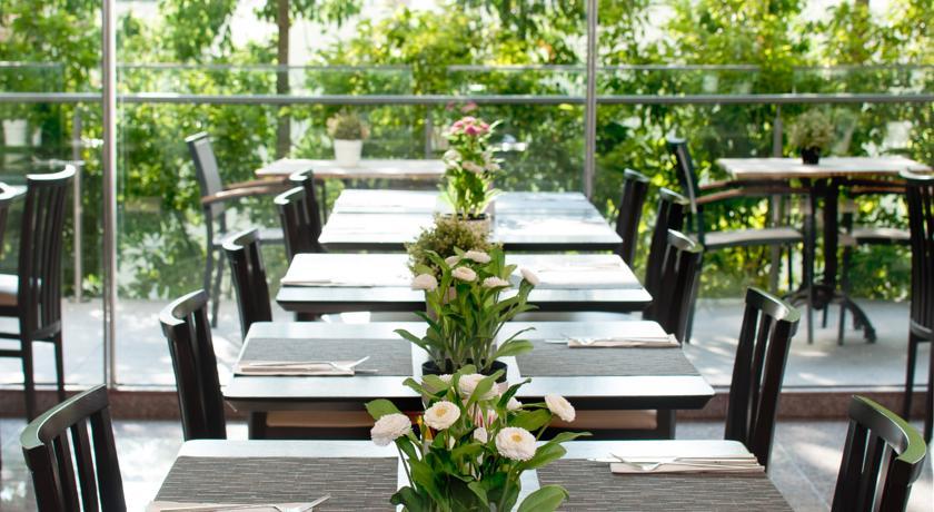 Benjamin Business Hotel Herzliya Exterior photo