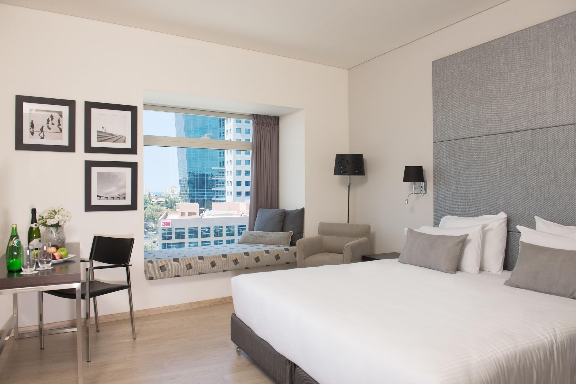 Benjamin Business Hotel Herzliya Exterior photo