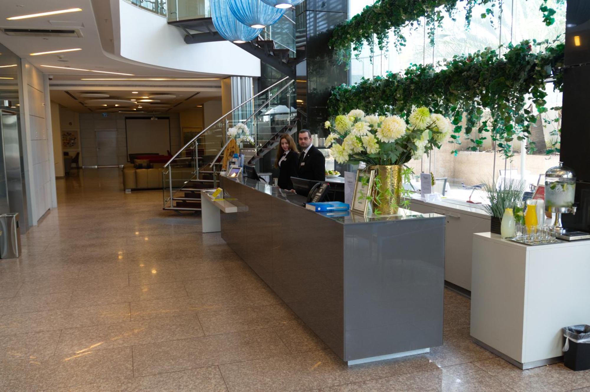 Benjamin Business Hotel Herzliya Exterior photo